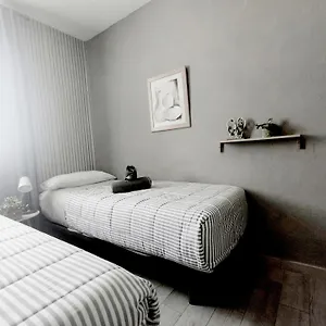 https://apartamento-victoria-malaga-29003.es-andalucia.com